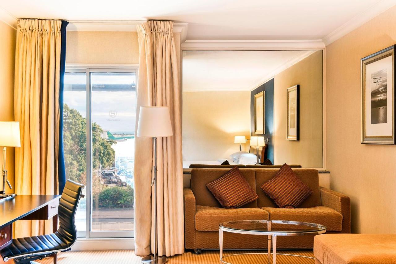 Sheraton Skyline Hotel London Heathrow Hillingdon Eksteriør billede