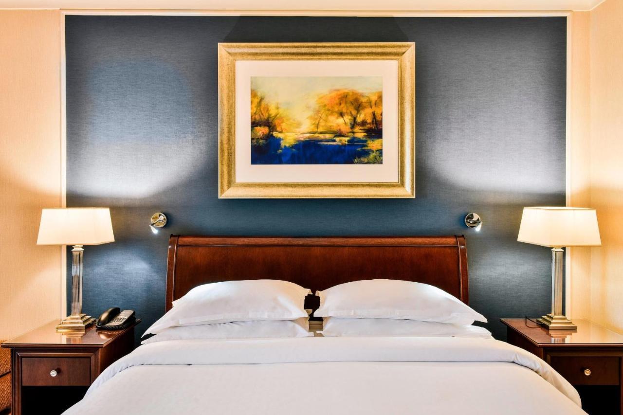 Sheraton Skyline Hotel London Heathrow Hillingdon Eksteriør billede