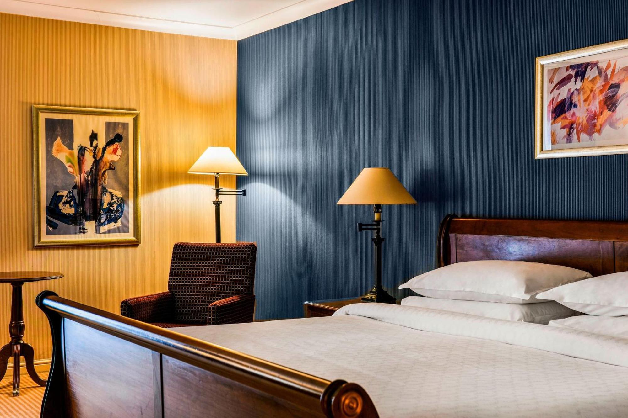 Sheraton Skyline Hotel London Heathrow Hillingdon Eksteriør billede