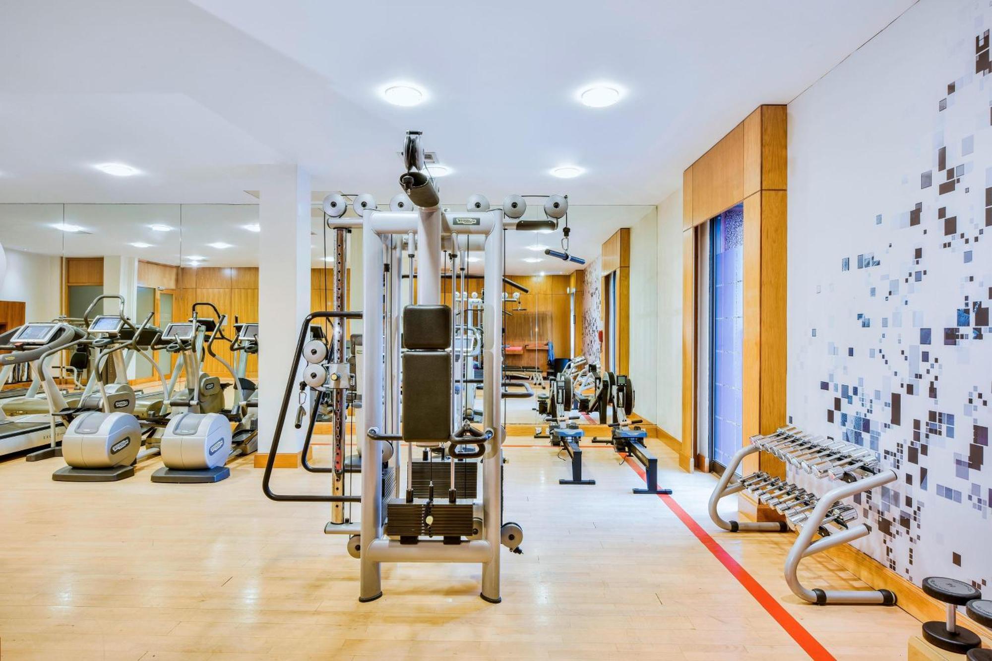 Sheraton Skyline Hotel London Heathrow Hillingdon Eksteriør billede