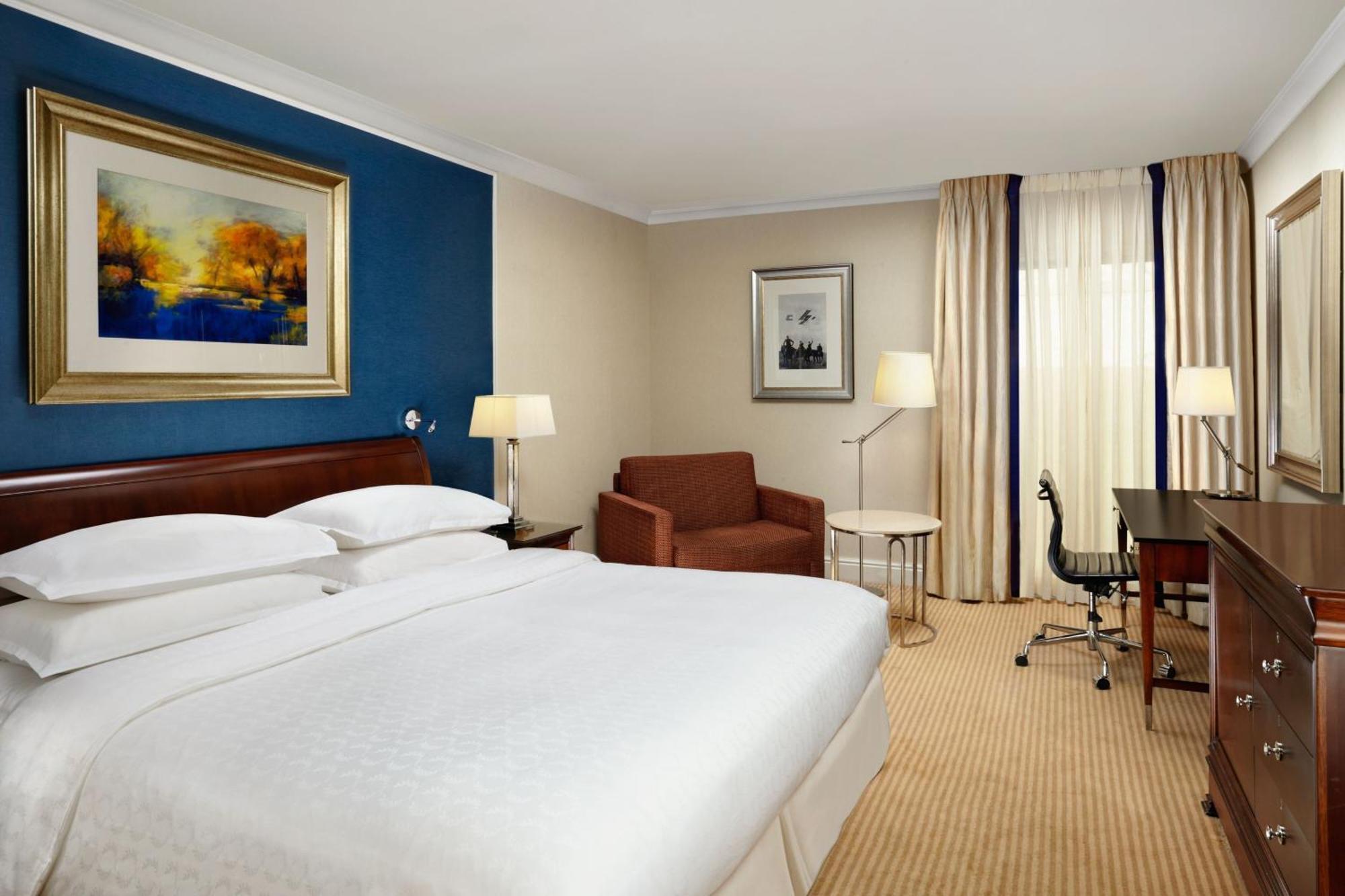 Sheraton Skyline Hotel London Heathrow Hillingdon Eksteriør billede